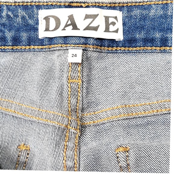 Daze Just Right Button-Fly Women's 24 - Picture 13 of 15